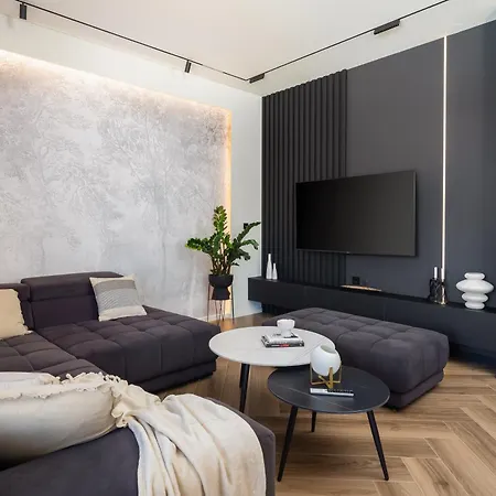 M Villa
